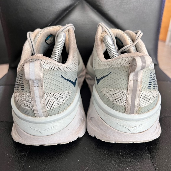 Hoka One One Arahi 3 Gray Woman Size 10.5 F27219E - Picture 2 of 6